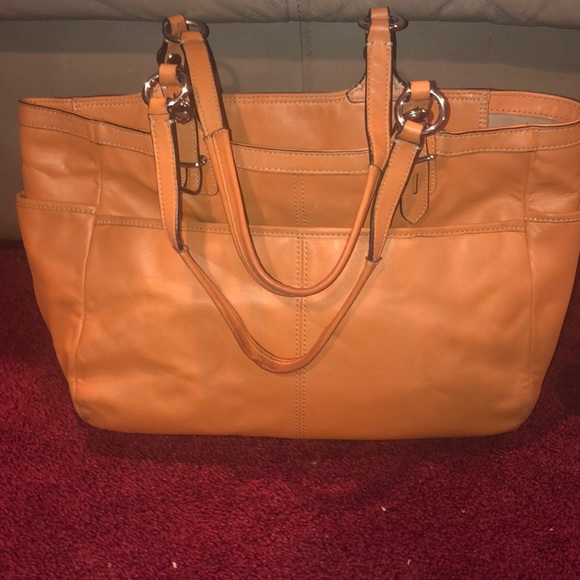 Orange coach purse w matching wallet and wristlet - Picture 3 of 7